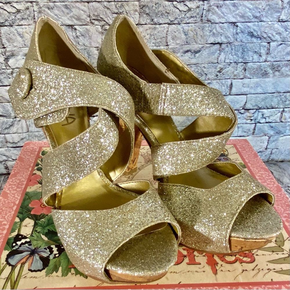 Kaya Gold Glitter Heels Platform Cork Wedge Dance Party New Years Eve SZ 6